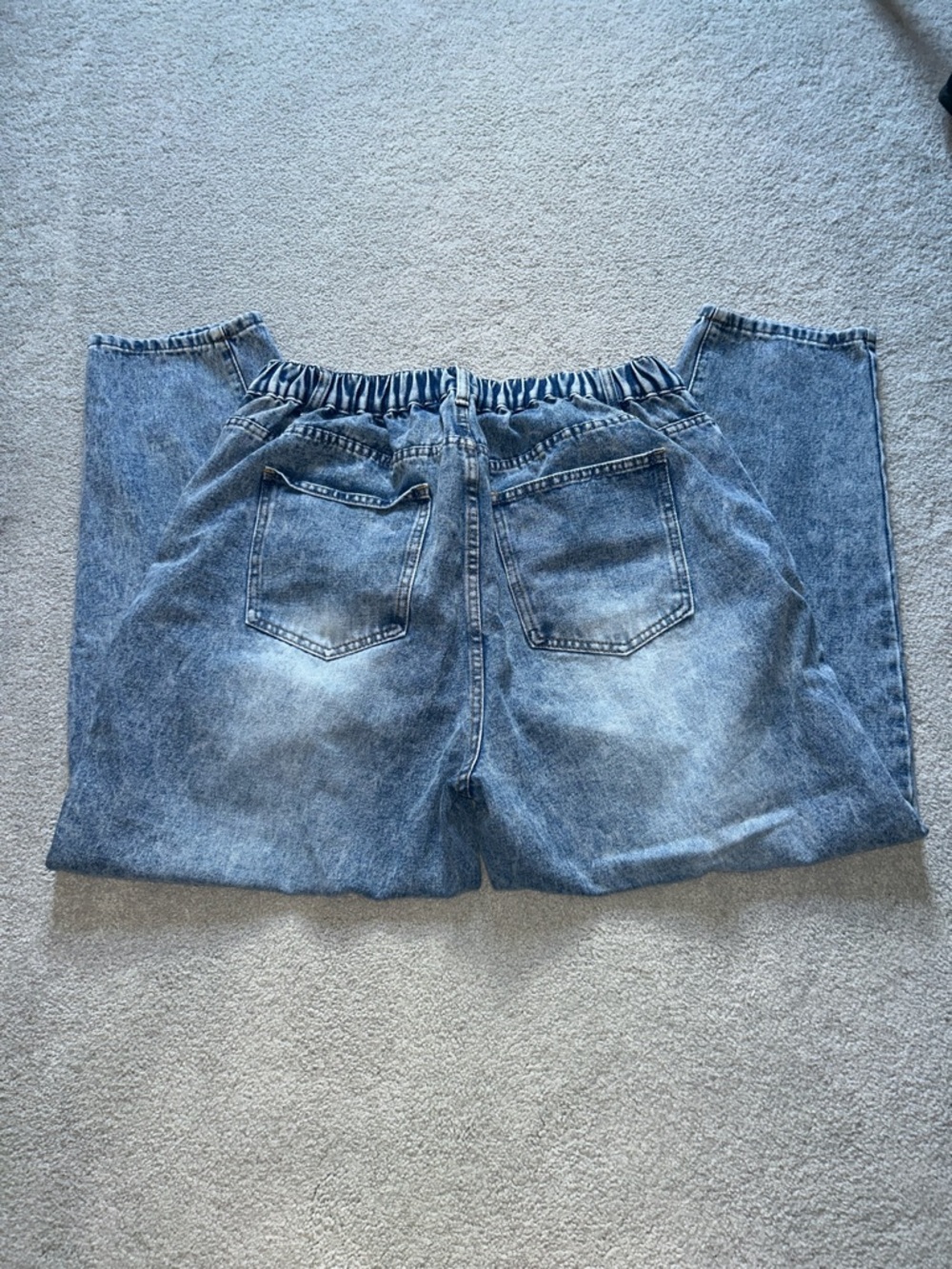 3/$10 Shein Curve Light Blue Acid Wash Mom Jeans - Picture 2 of 3
